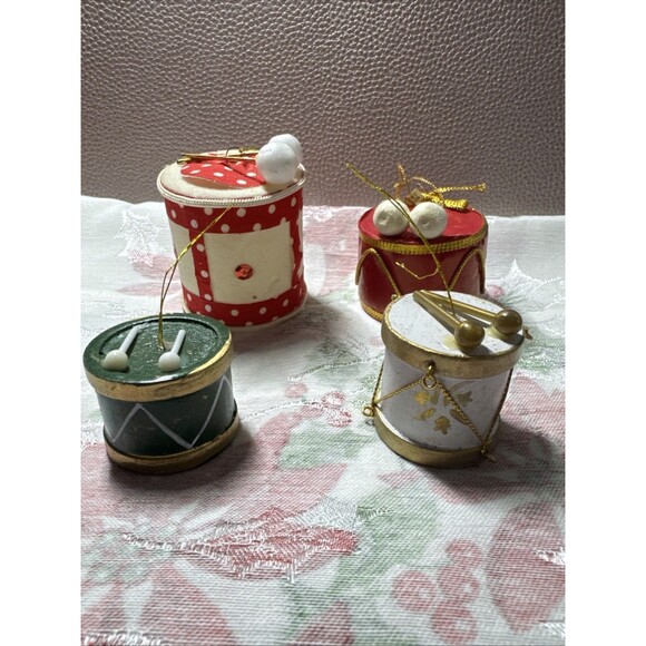 LOT of 4 Vtg Drum Christmas ornaments Taiwan Japan  Painted Felt 2” To 1” - Picture 1 of 6